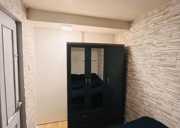 Flexible Spacious Quad 