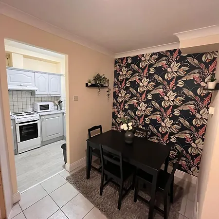 Flexible Spacious Quad 