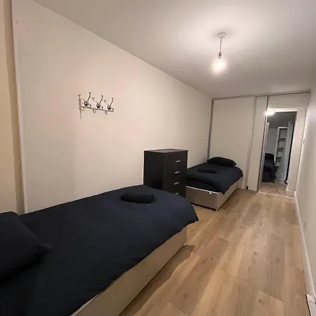 Flexible Spacious Quad 