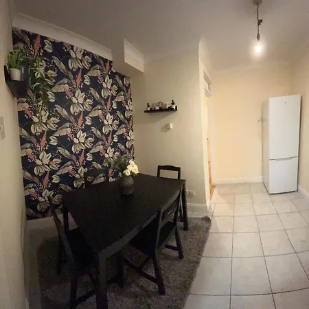 Flexible Spacious Quad 