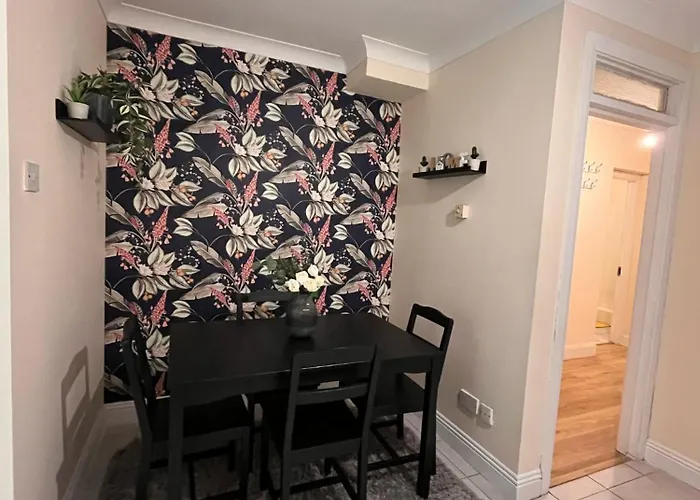 Flexible Spacious Quad 