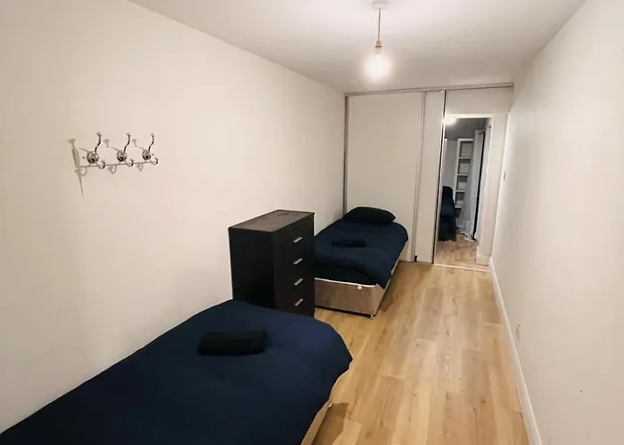 Flexible Spacious Quad 